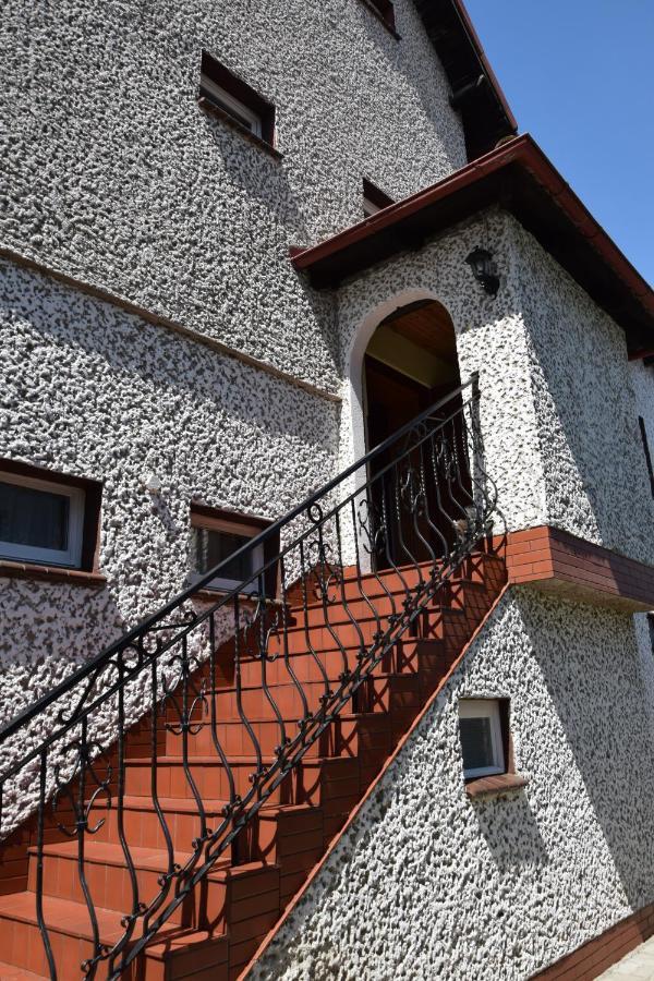 Wynajem Kwater Anusia Ustronie Morskie Exterior foto